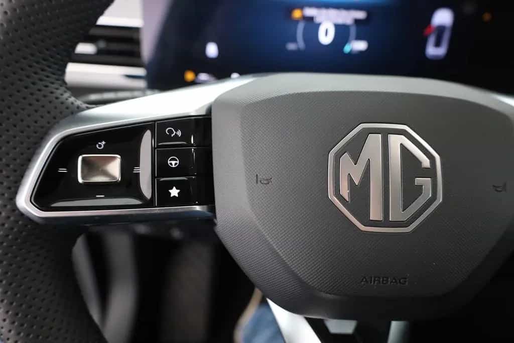 MG HS 1.5 T-GDI Luxury Aut. LED ACC Navi 360° 12/2024-photo-14
