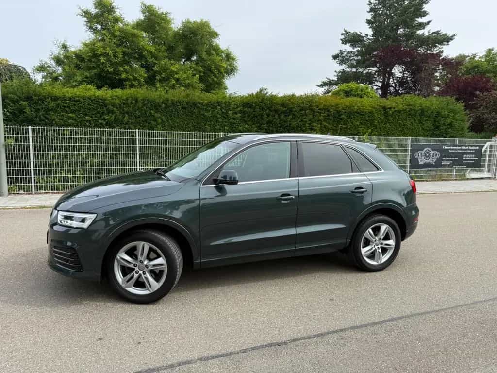 Audi Q3 Navi,Xenon,DSP,18",Sportsitze Alcantara 07/2018-photo-4