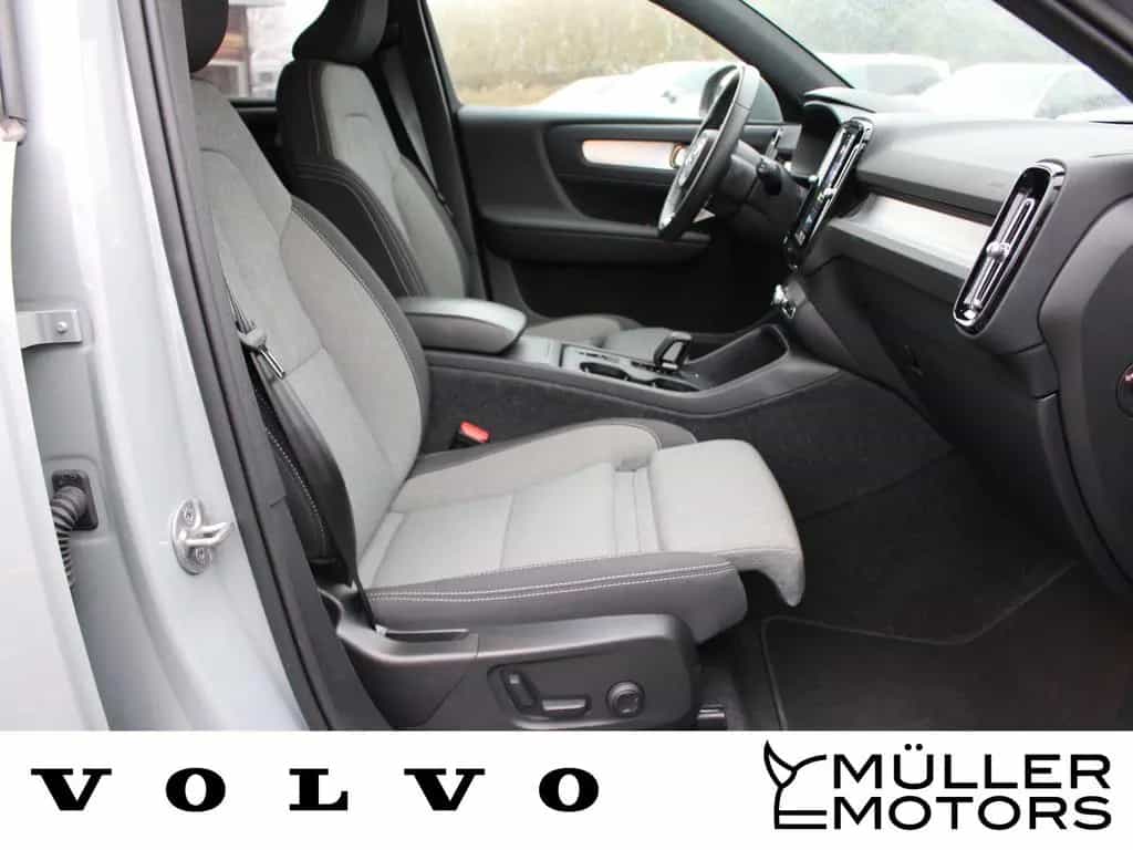 Volvo XC40 B3 Core Aut. +AHK+ACC+BLIS+ 04/2024-photo-8