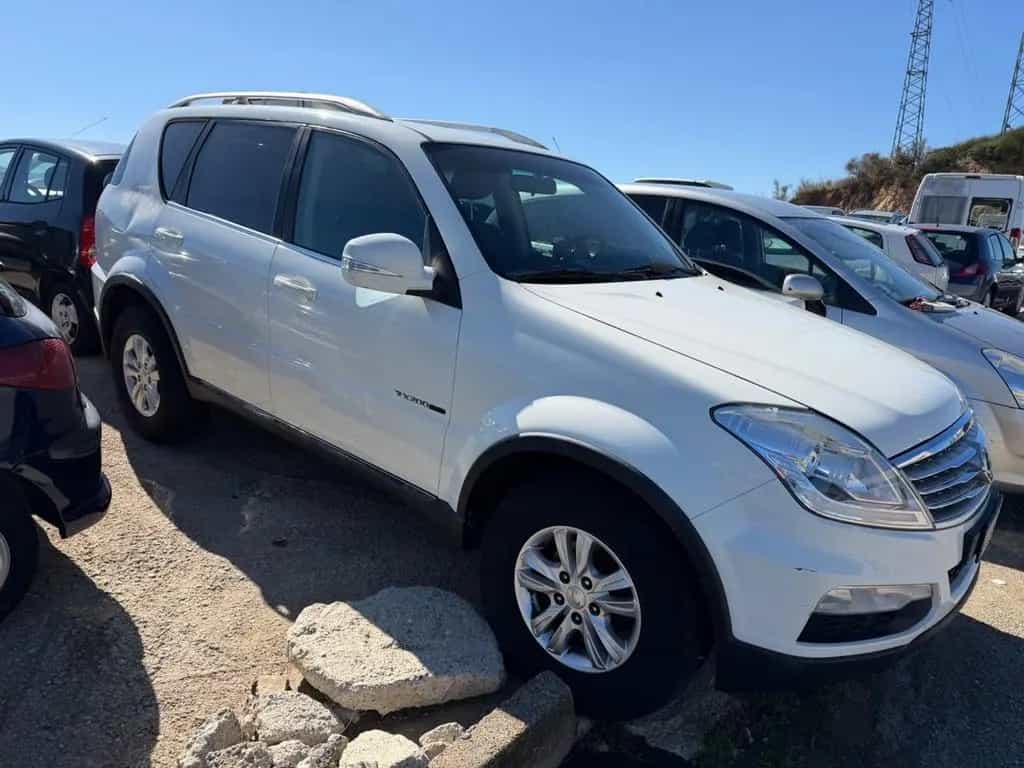 Ssangyong REXTON W 2.0 Xdi 4WD 09/2013-photo-1