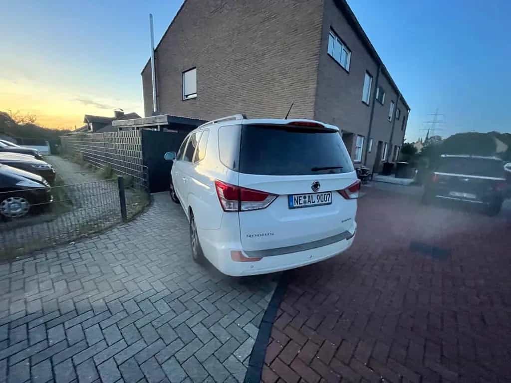 Ssangyong Rodius 2.2 Diesel e-XDi 220 Sapphire 4WD Aut... 01/2015-photo-3