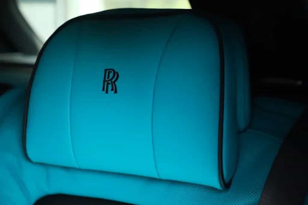 Rolls-Royce Cullinan Black Badge 2026 Sanctuary Seats 04/2026-photo-12