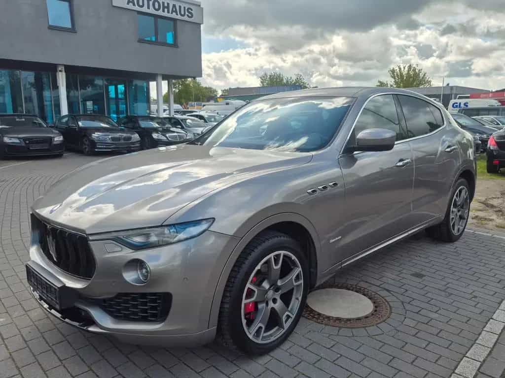 Maserati Levante Diesel 3.0 TDI Leder Navi LED 03/2017-photo-0