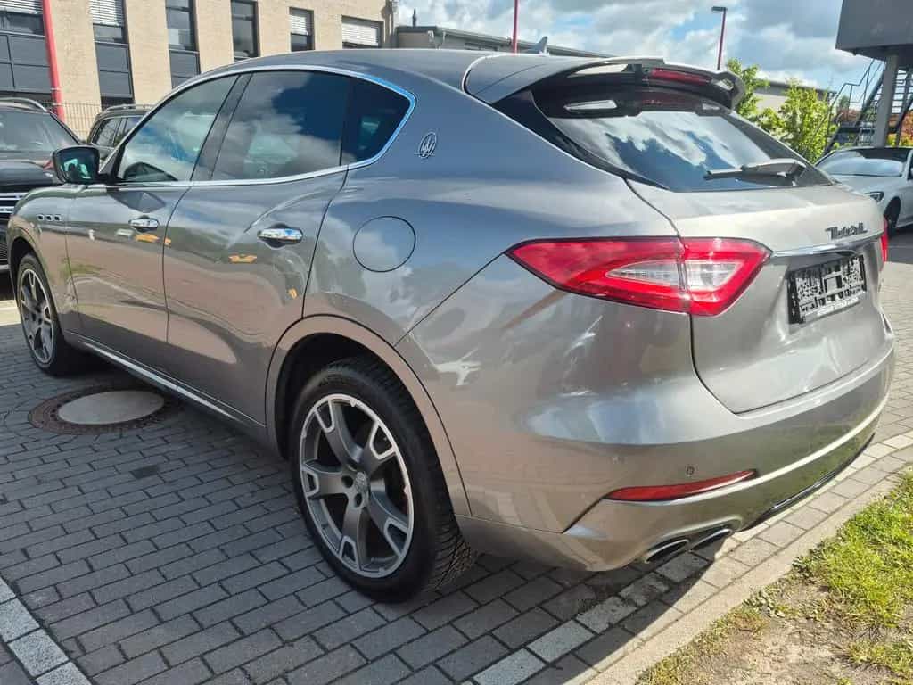 Maserati Levante Diesel 3.0 TDI Leder Navi LED 03/2017-photo-10