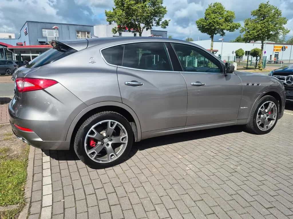 Maserati Levante Diesel 3.0 TDI Leder Navi LED 03/2017-photo-13