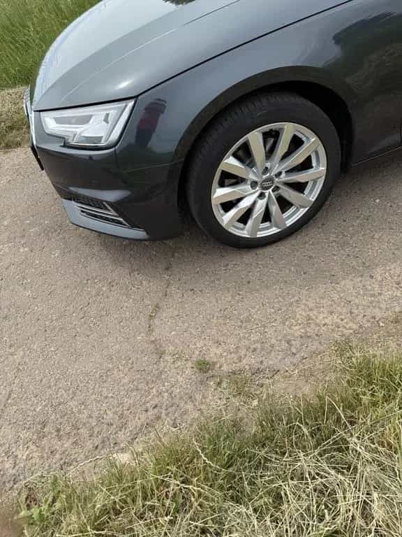 Audi A4 40 TFSI S tronic Avant - 01/2020-photo-5