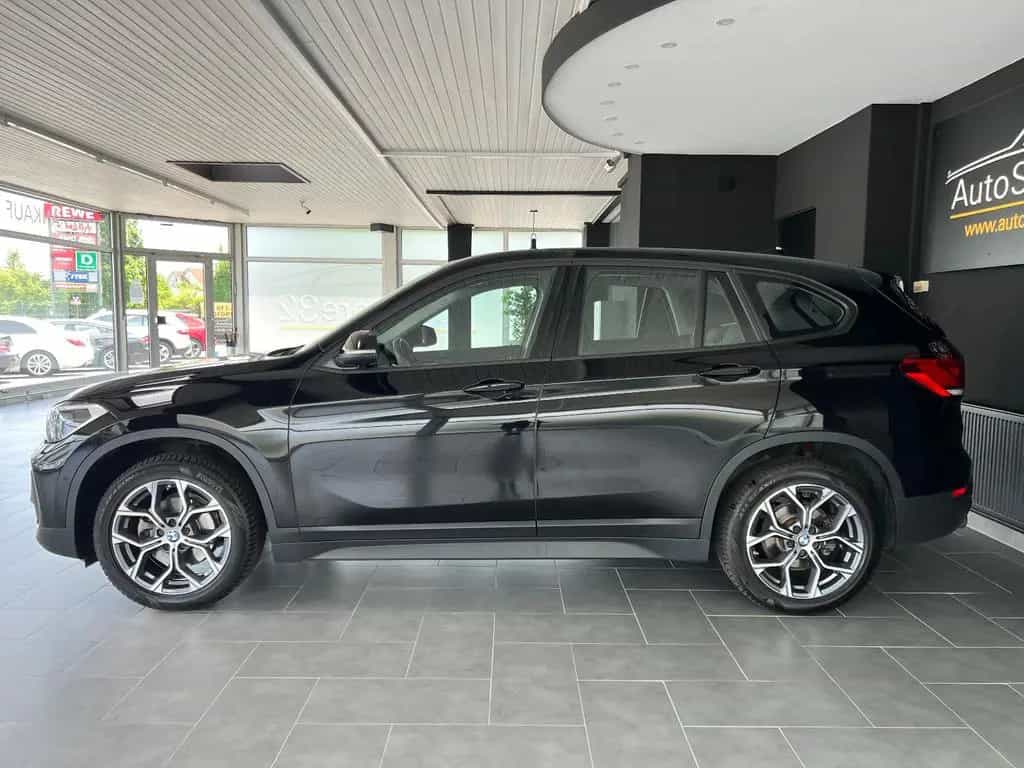 BMW X1 sDrive18i Steptronic *LED*CAM*CarPlay*18"LMF* 10/2022-photo-3