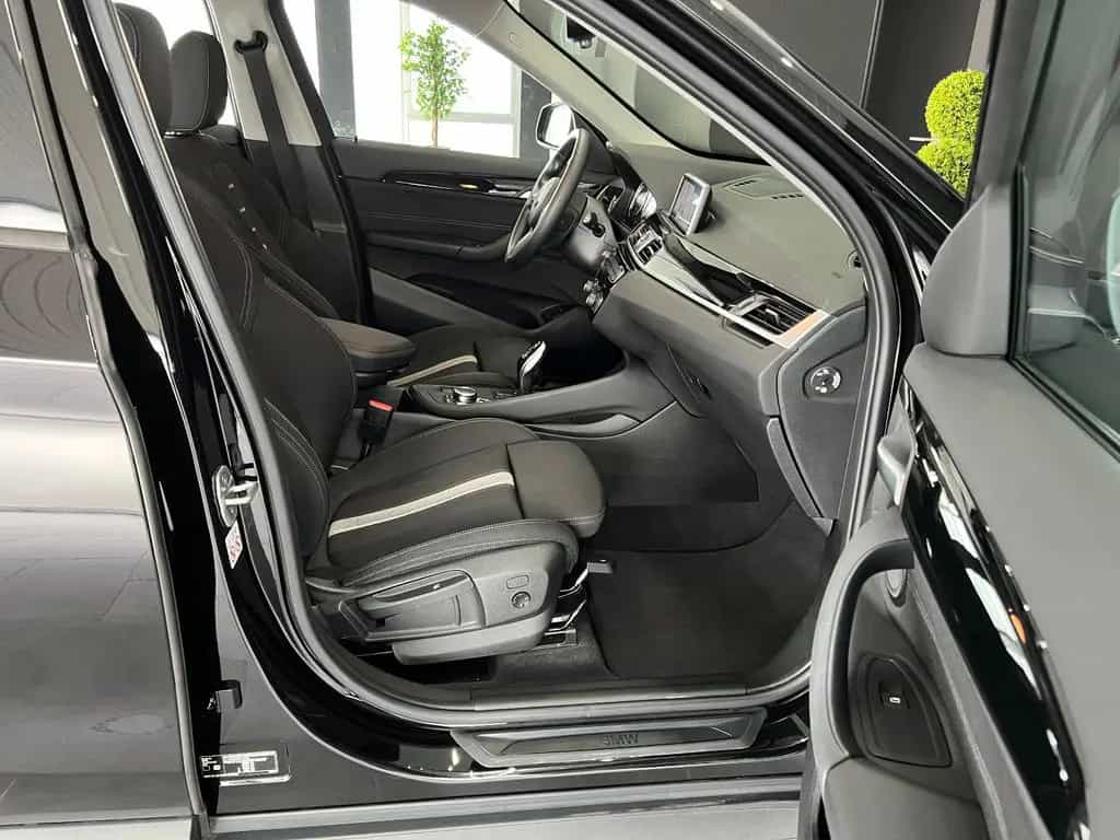 BMW X1 sDrive18i Steptronic *LED*CAM*CarPlay*18"LMF* 10/2022-photo-9