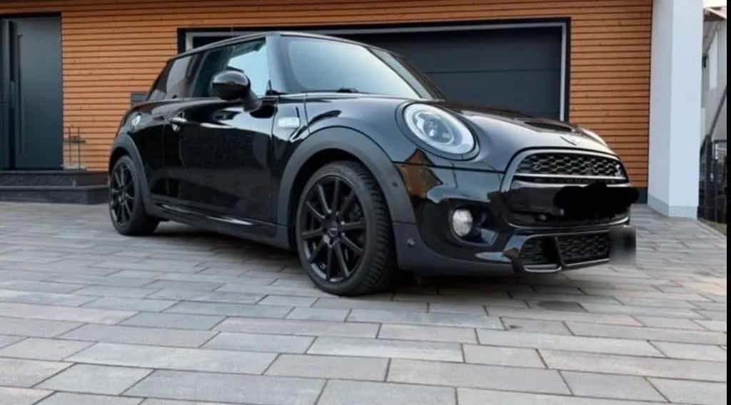 MINI Cooper S Coupé Works 04/2016-photo-0