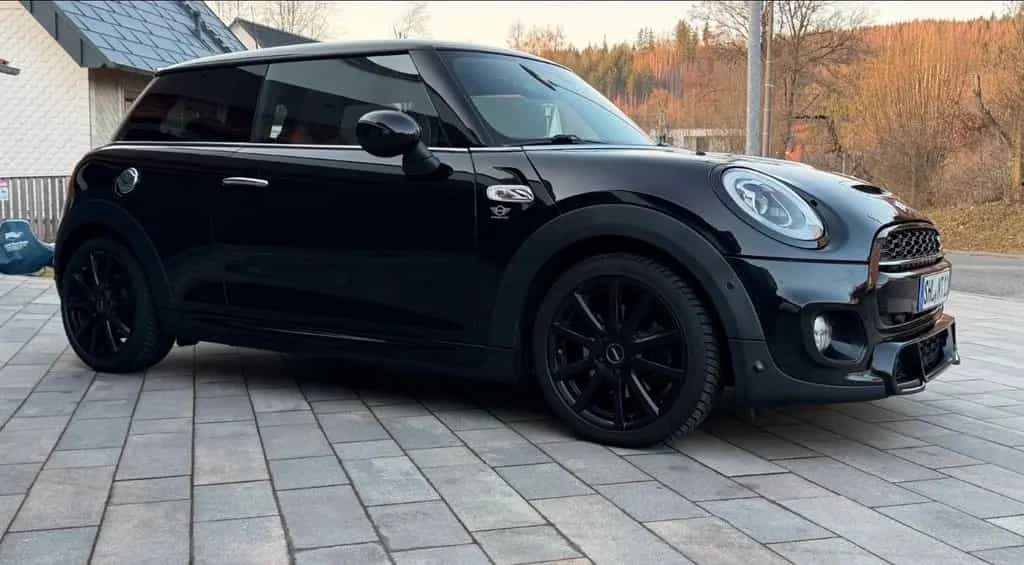MINI Cooper S Coupé Works 04/2016-photo-5