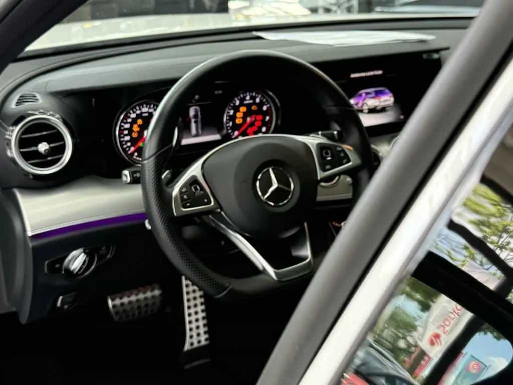 Mercedes-Benz E 200 T CGI AMG Line, LED, Leder, Pano, 9G, Navi 03/2017-photo-25