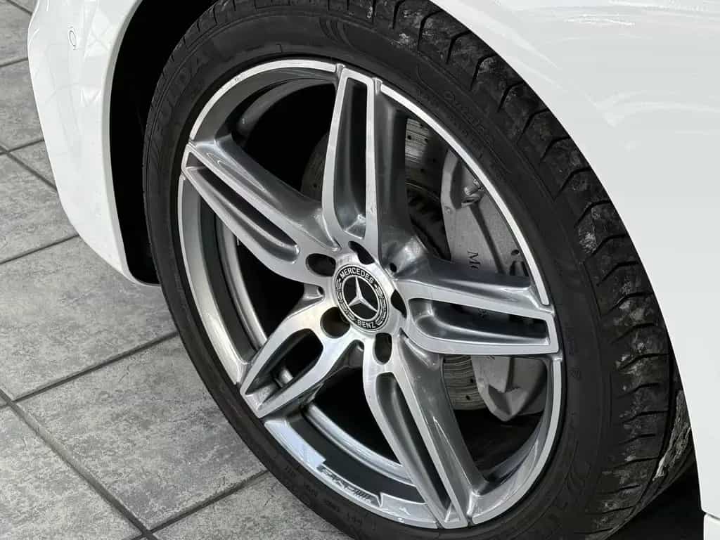 Mercedes-Benz E 200 T CGI AMG Line, LED, Leder, Pano, 9G, Navi 03/2017-photo-3
