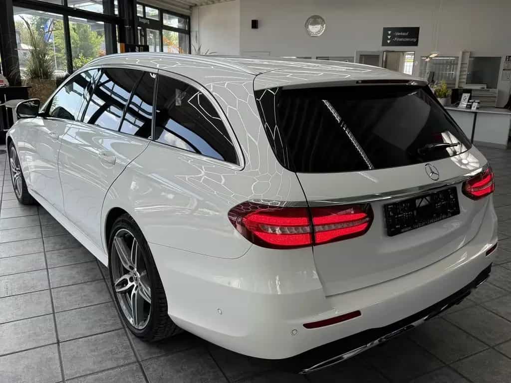 Mercedes-Benz E 200 T CGI AMG Line, LED, Leder, Pano, 9G, Navi 03/2017-photo-5