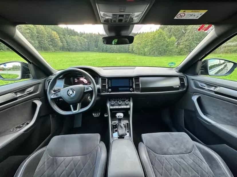 Skoda Kodiaq SPORTLINE 2.0 TDI DSG 4x4 AHK PANO STHZG 11/2019-photo-8