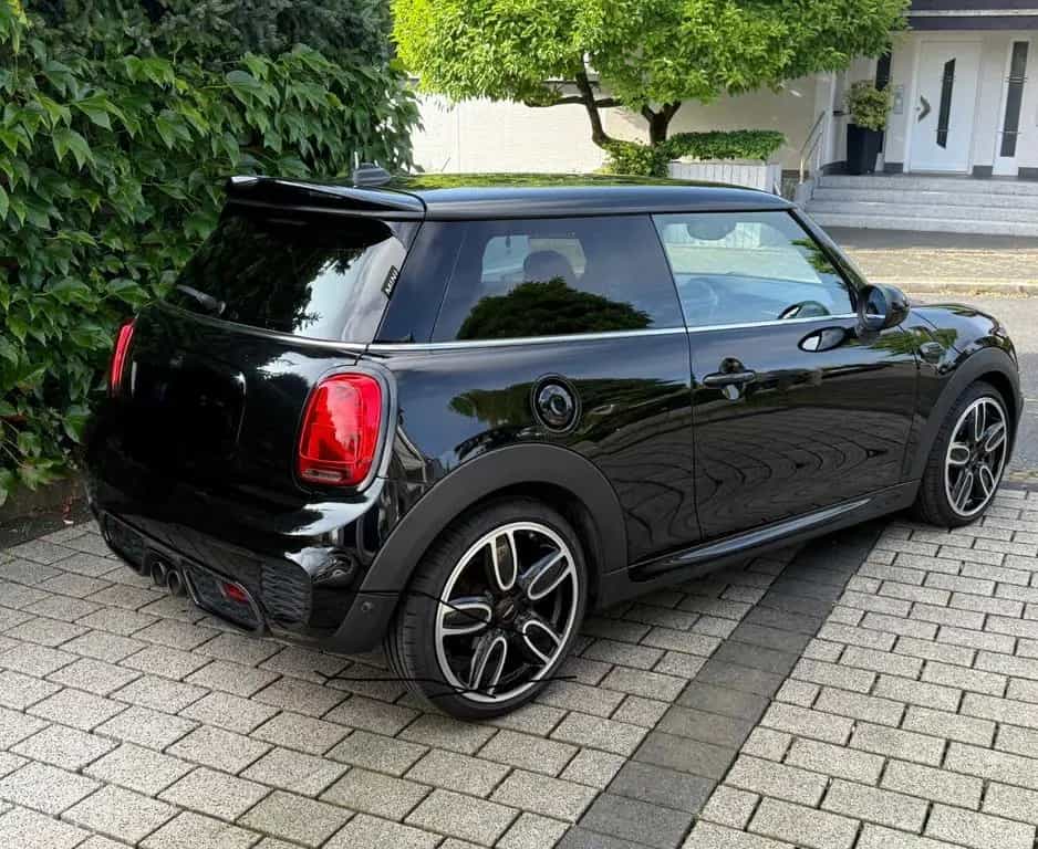 MINI Cooper S JCW, 18" JCW, Pano, Audio, scheckheft 01/2019-photo-1