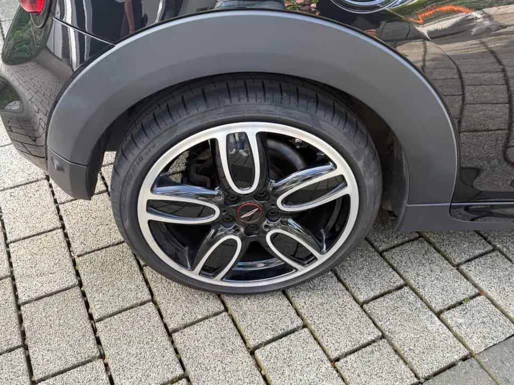 MINI Cooper S JCW, 18" JCW, Pano, Audio, scheckheft 01/2019-photo-3