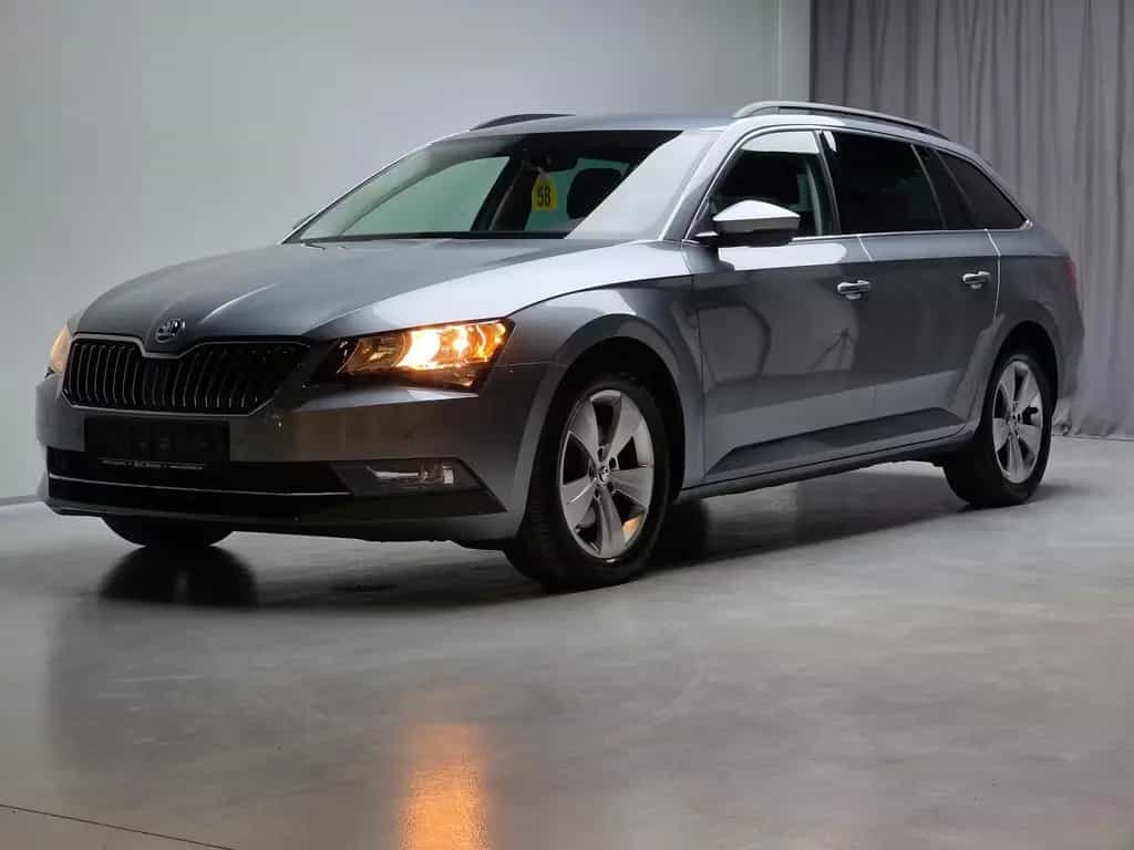 Skoda Superb 1.5 TSI ACT /Carplay/AHKschwenk./ACC 05/2019-photo-0