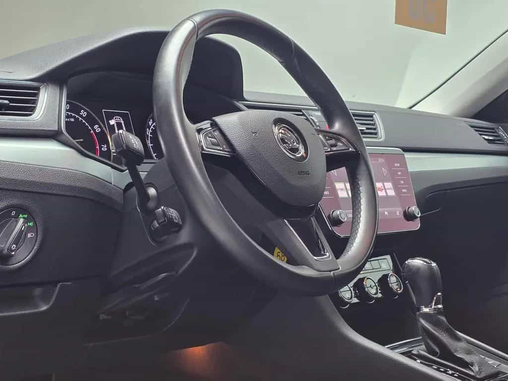 Skoda Superb 1.5 TSI ACT /Carplay/AHKschwenk./ACC 05/2019-photo-12
