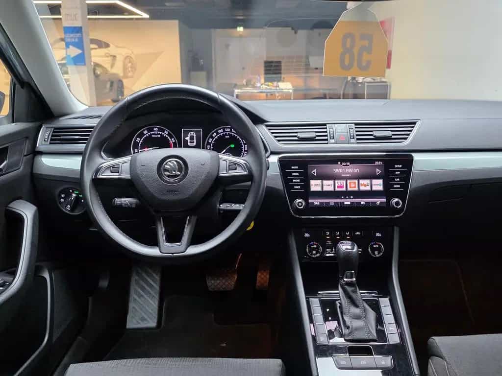 Skoda Superb 1.5 TSI ACT /Carplay/AHKschwenk./ACC 05/2019-photo-13