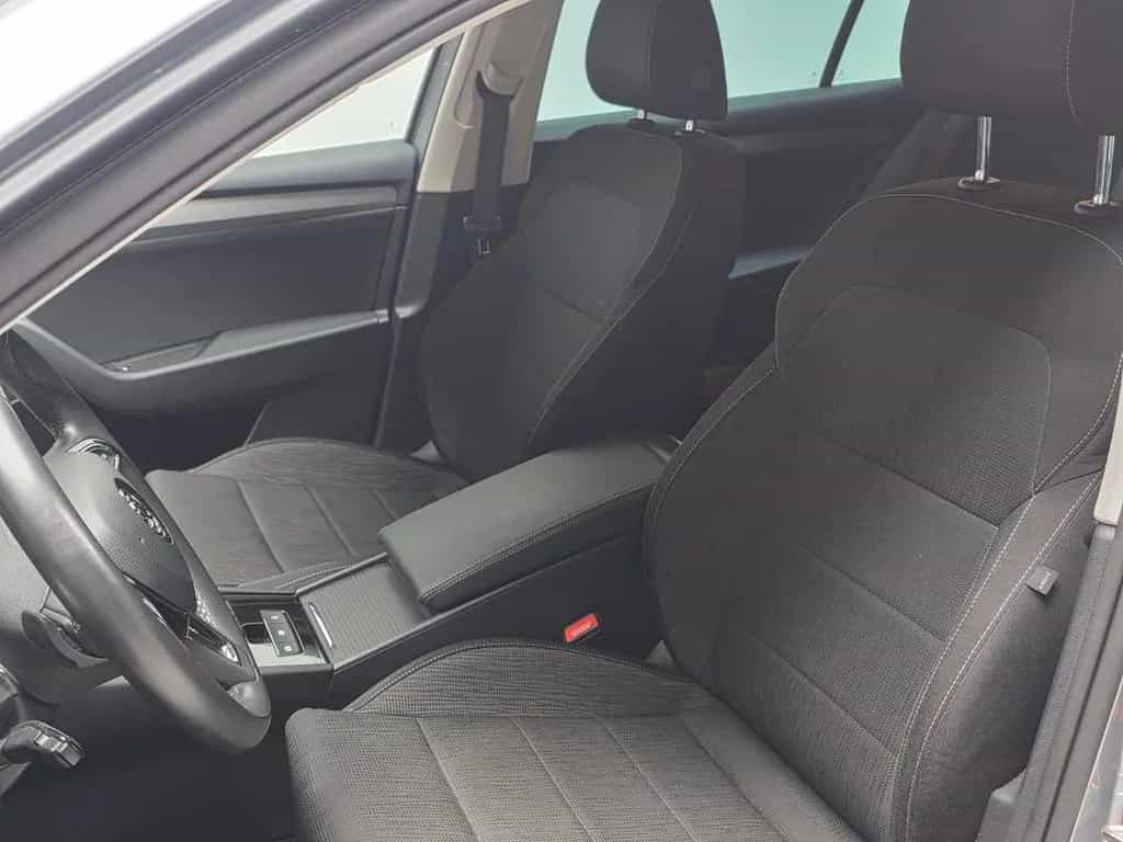 Skoda Superb 1.5 TSI ACT /Carplay/AHKschwenk./ACC 05/2019-photo-8