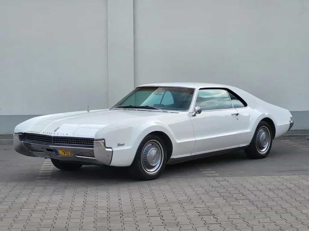 Oldsmobile Toronado 01/1967-photo-0