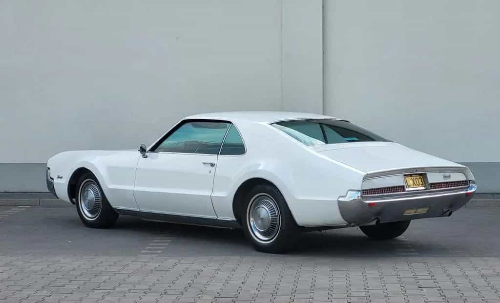Oldsmobile Toronado 01/1967-photo-4