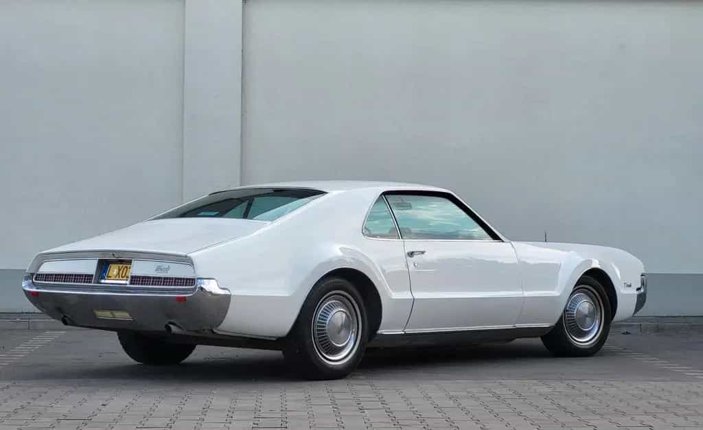 Oldsmobile Toronado 01/1967-photo-5