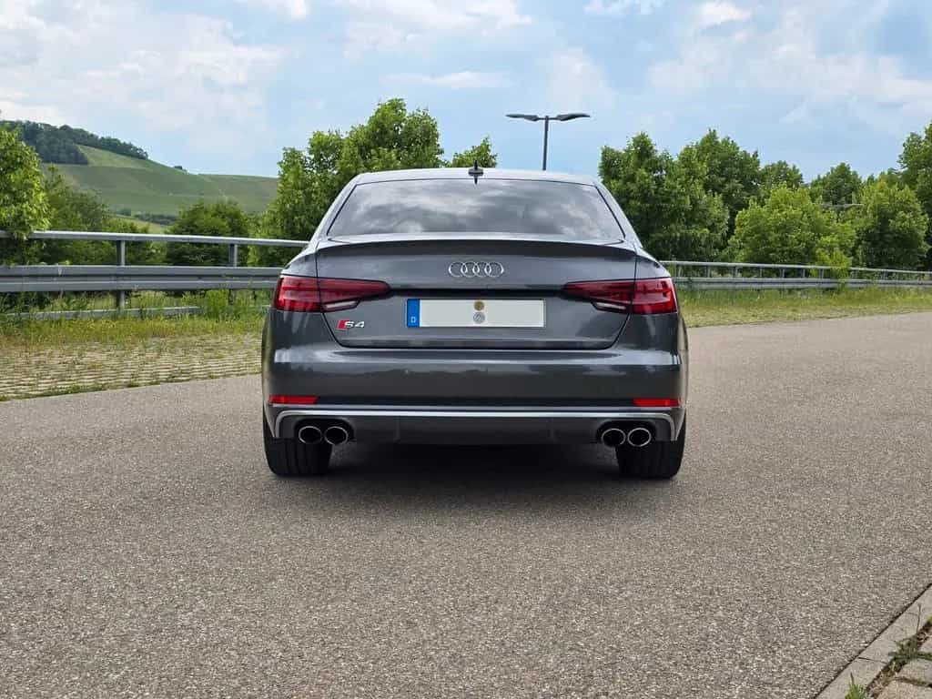 Audi S4 3.0 TFSI quattro SportDiff B&O 1Hand 05/2018-photo-3