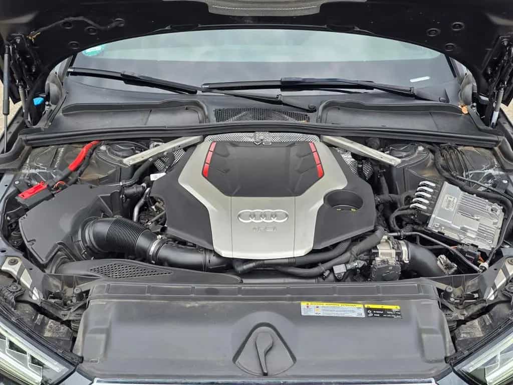 Audi S4 3.0 TFSI quattro SportDiff B&O 1Hand 05/2018-photo-8