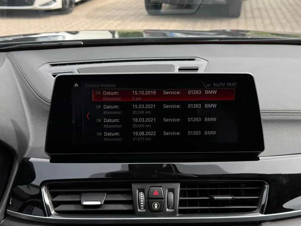 BMW X2 sDrive 18d M Sport*HUD*AHK*Scheckheftgepflegt 10/2019-photo-22