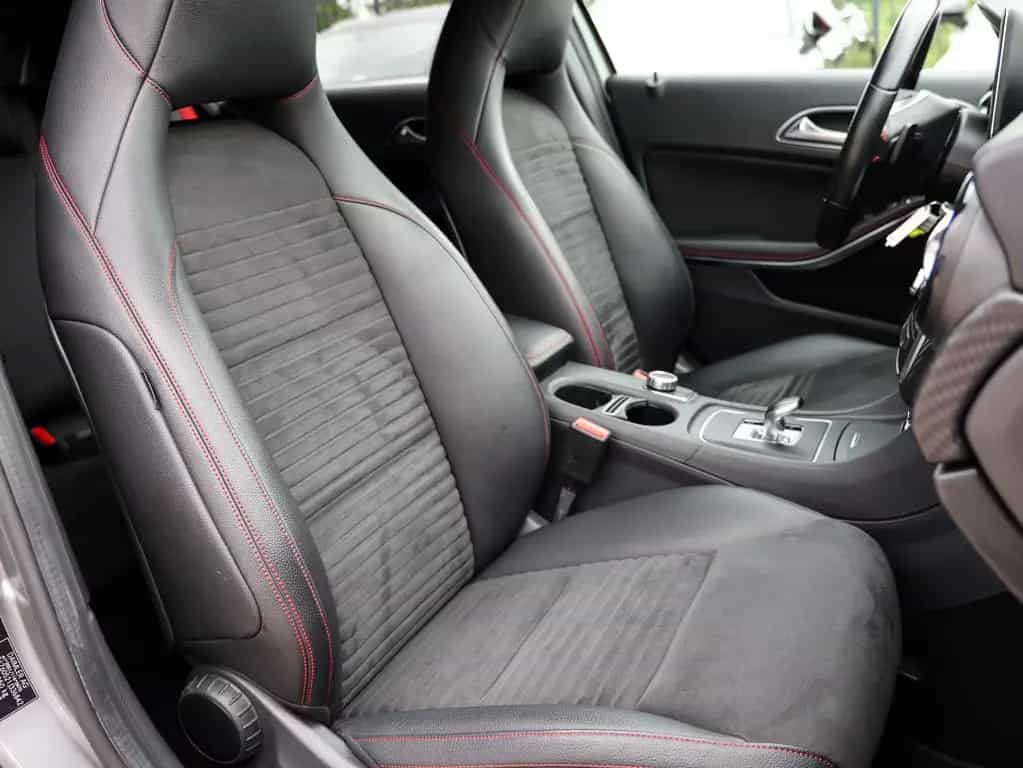 Mercedes-Benz A 45 AMG 4Matic - SPORTABGAS / NIGHT / KAMERA 10/2014-photo-17