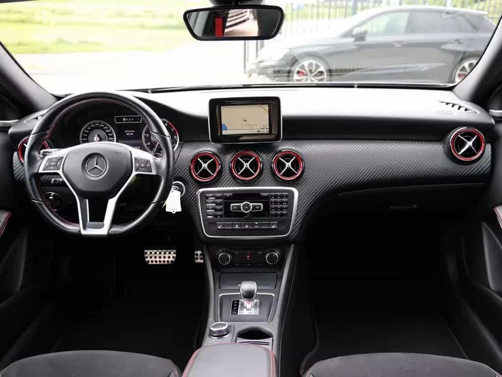 Mercedes-Benz A 45 AMG 4Matic - SPORTABGAS / NIGHT / KAMERA 10/2014-photo-21