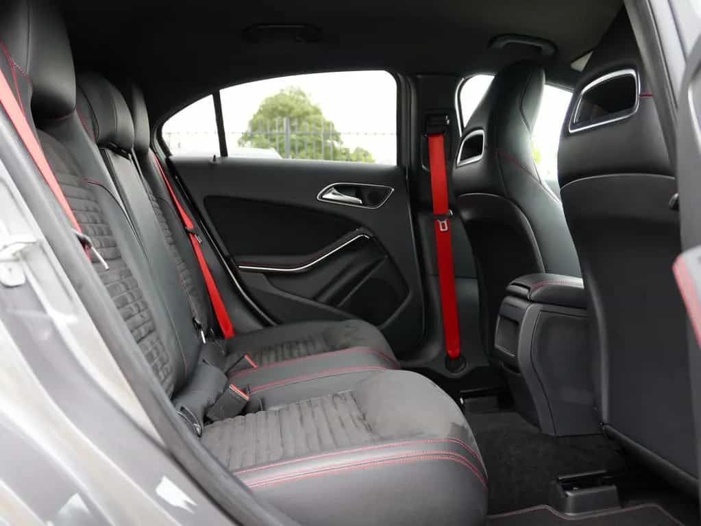Mercedes-Benz A 45 AMG 4Matic - SPORTABGAS / NIGHT / KAMERA 10/2014-photo-25