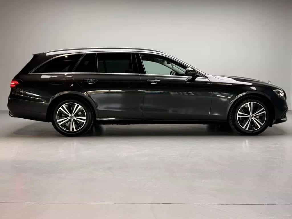 Mercedes-Benz E 220 d 4Matic T Avantgarde/Sparsam/Elegant 03/2021-photo-3