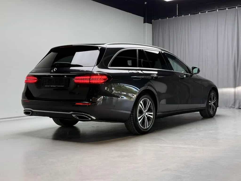 Mercedes-Benz E 220 d 4Matic T Avantgarde/Sparsam/Elegant 03/2021-photo-5