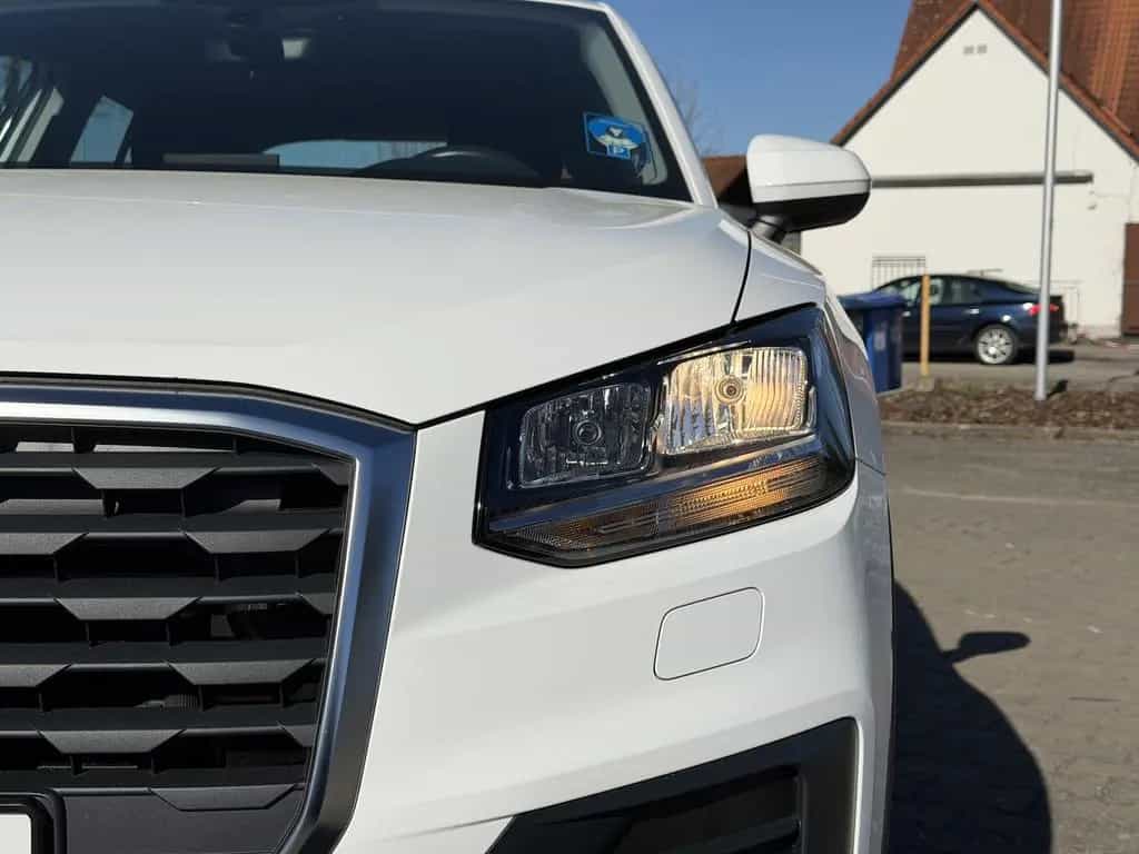 Audi Q2 35 TFSI S-Tronic / Sitzheizung / AKH 04/2019-photo-10