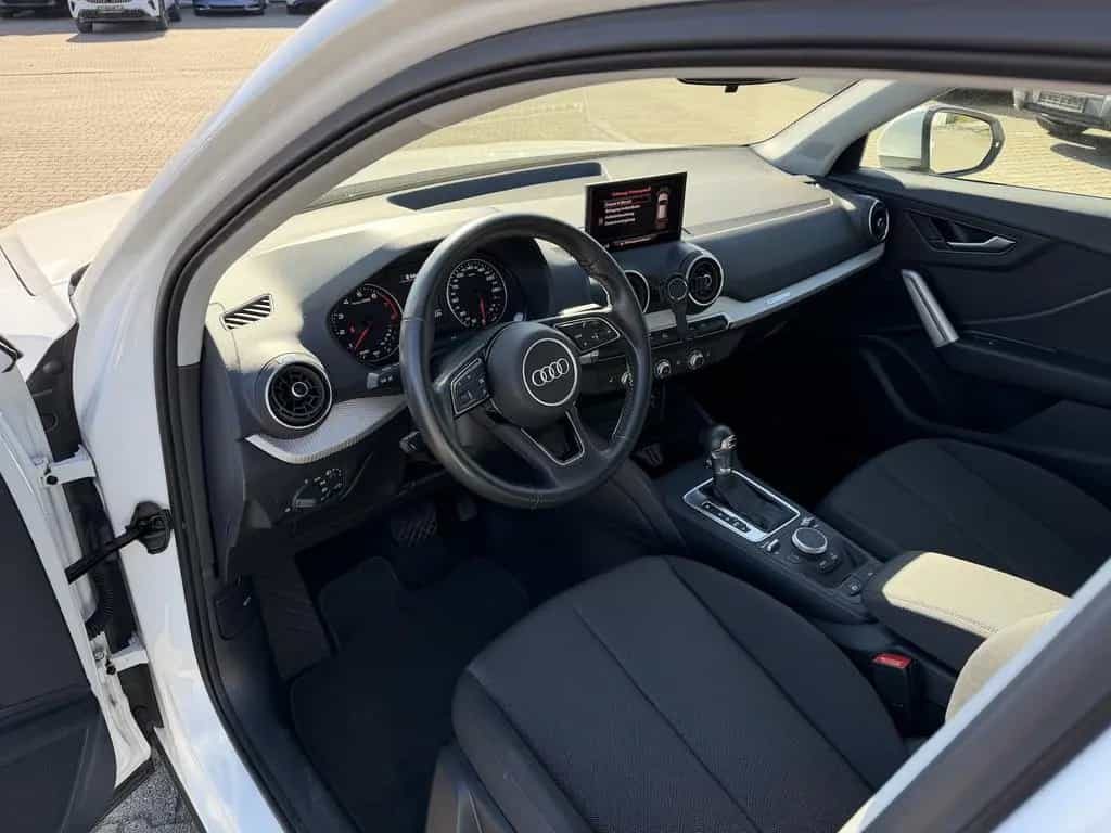 Audi Q2 35 TFSI S-Tronic / Sitzheizung / AKH 04/2019-photo-12