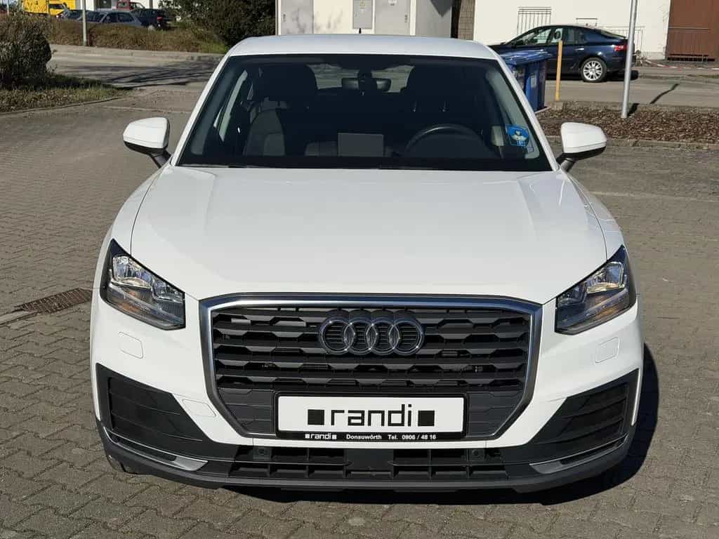 Audi Q2 35 TFSI S-Tronic / Sitzheizung / AKH 04/2019-photo-2
