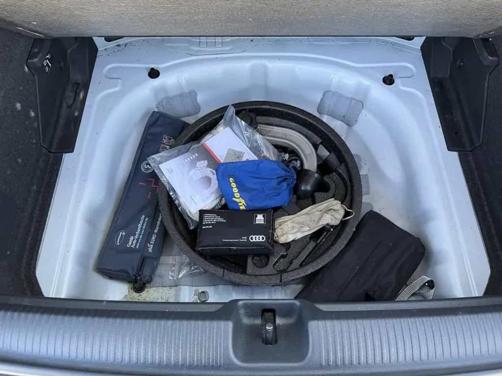 Audi Q2 35 TFSI S-Tronic / Sitzheizung / AKH 04/2019-photo-27
