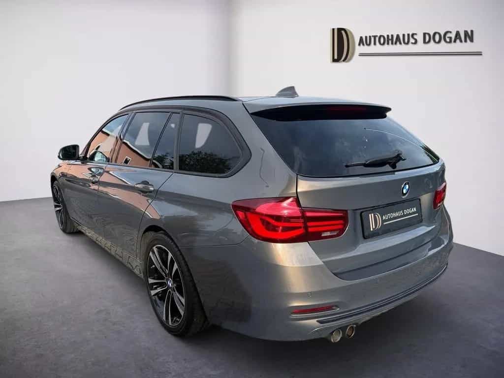 BMW 330 i xDrive SportLine*Shadow*M-Lenk*Pano*ACC*Led 05/2019-photo-3