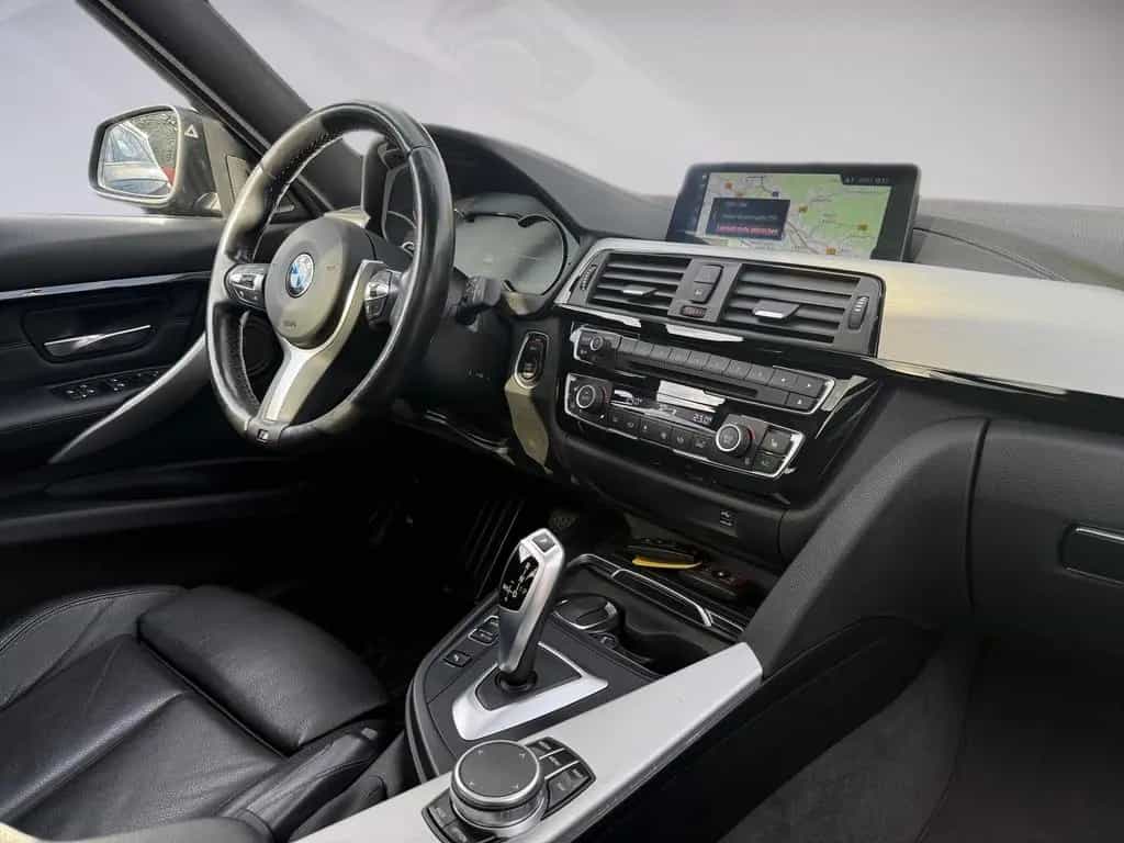 BMW 330 i xDrive SportLine*Shadow*M-Lenk*Pano*ACC*Led 05/2019-photo-6