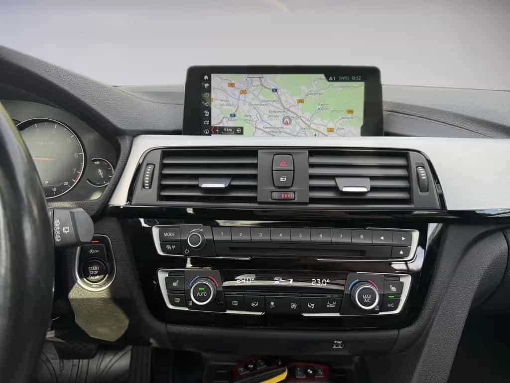 BMW 330 i xDrive SportLine*Shadow*M-Lenk*Pano*ACC*Led 05/2019-photo-8
