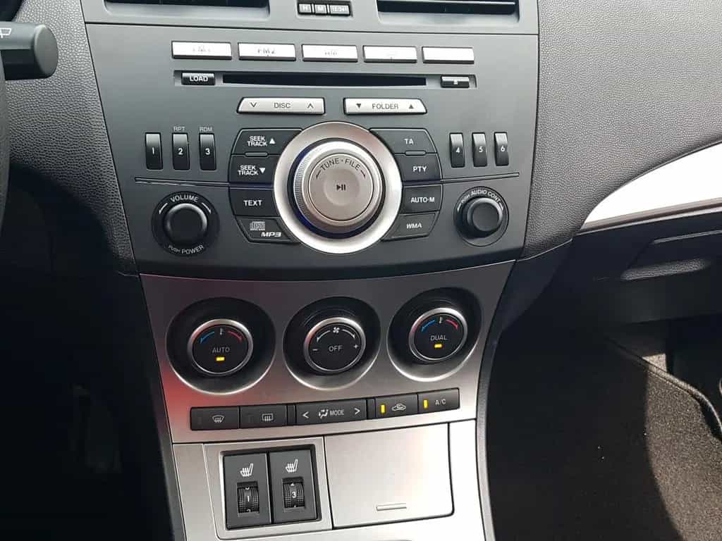 Mazda 3 1.6 MZR Edition 125 Sitzheizung PDC Bluetooth 09/2011-photo-14