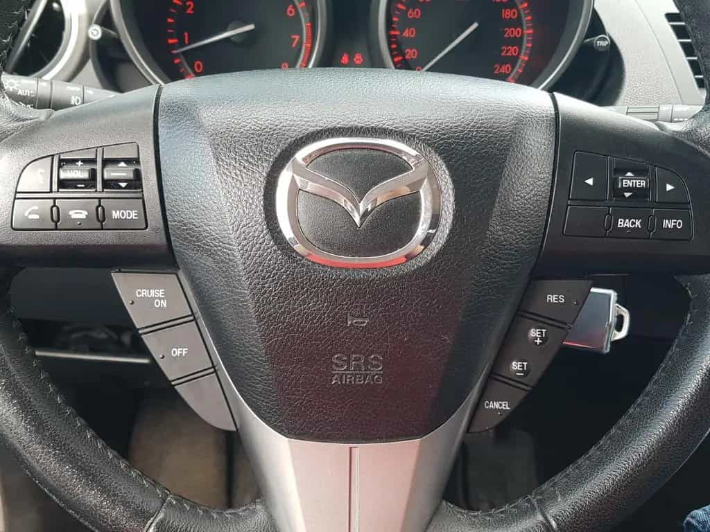 Mazda 3 1.6 MZR Edition 125 Sitzheizung PDC Bluetooth 09/2011-photo-15
