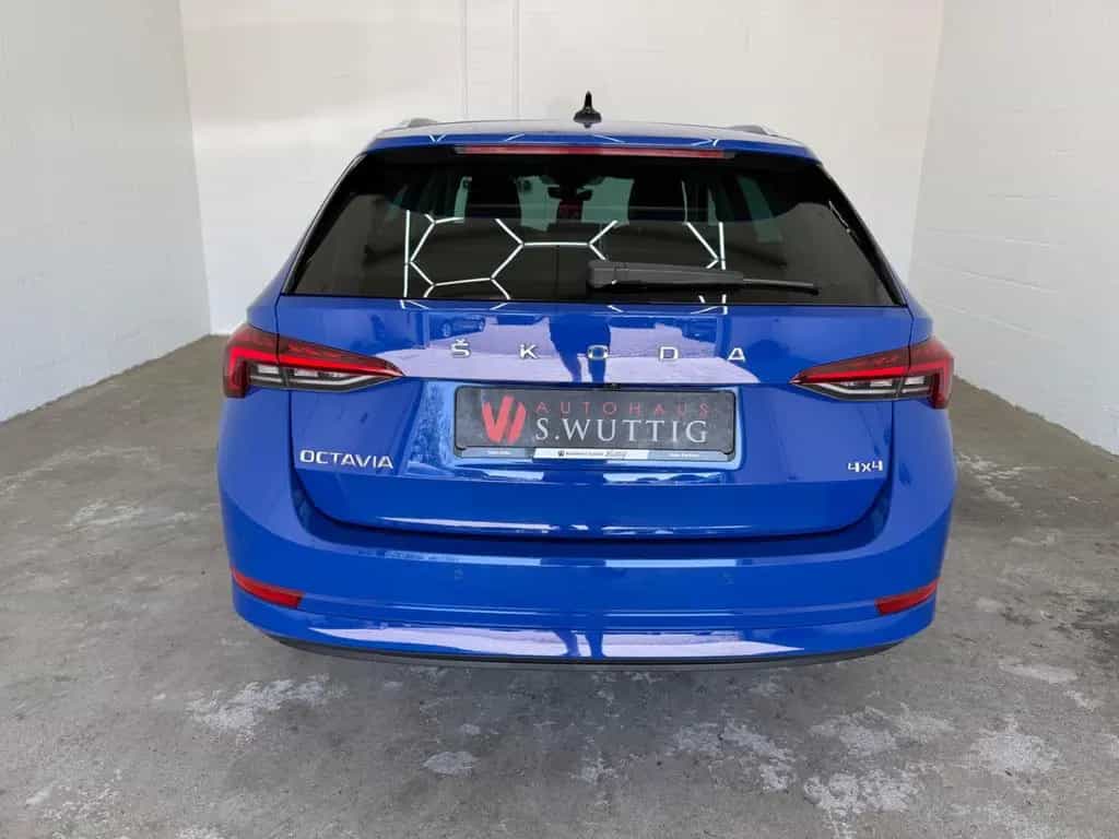 Skoda Octavia Combi Style 4x4+STANDH+ERGO-SITZE+LEDER+ 01/2023-photo-10