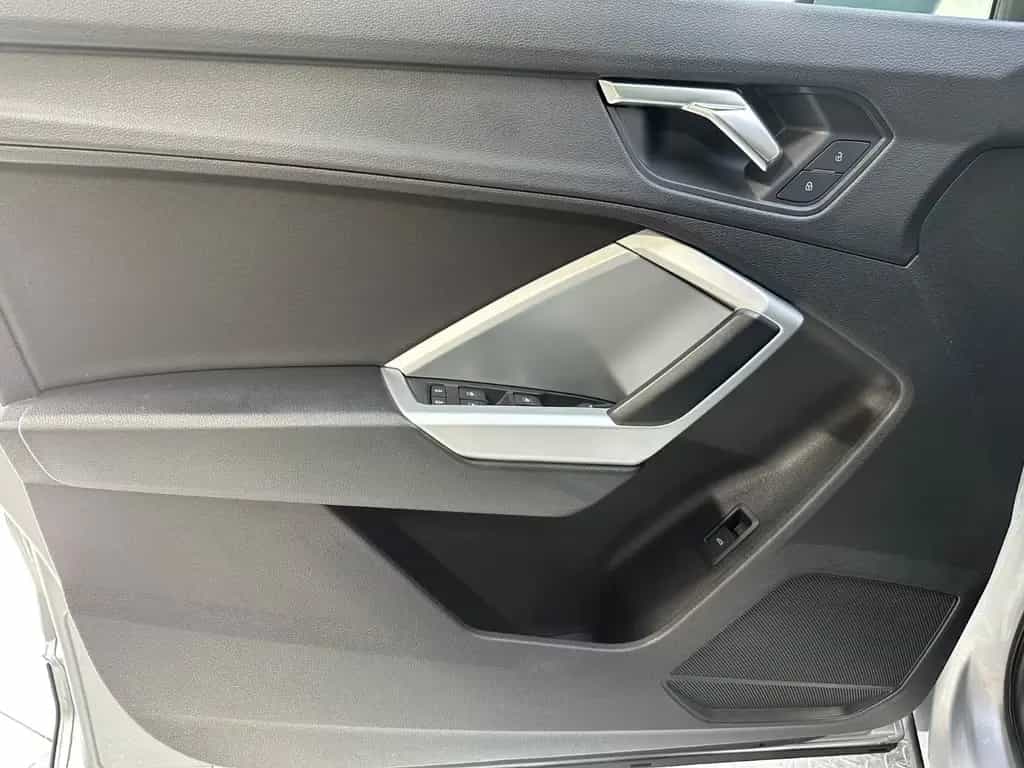 Audi Q3 35 TDI S tronic+NAVI+VIRTUAL+LED+DAB+SOUND S. 08/2019-photo-33