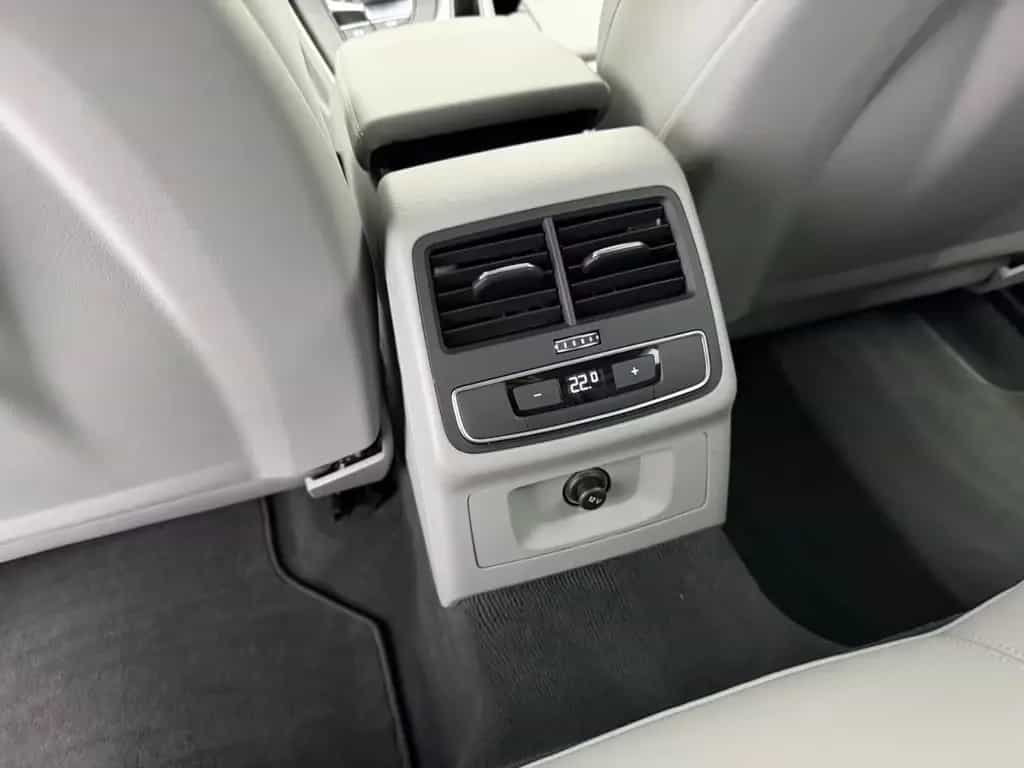 Audi A4 Avant 35 TFSI S tronic+STANDH+LEDER+MATRIX+ 01/2023-photo-39