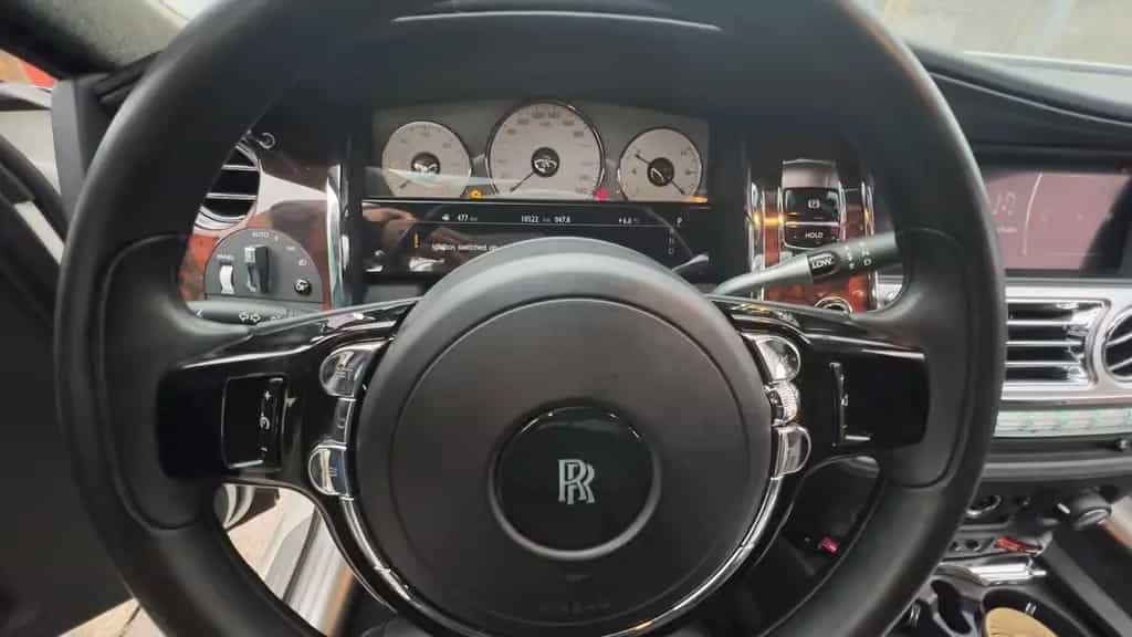 Rolls-Royce Ghost Very Low Milage Drives And Feels Like New 08/2019-photo-2