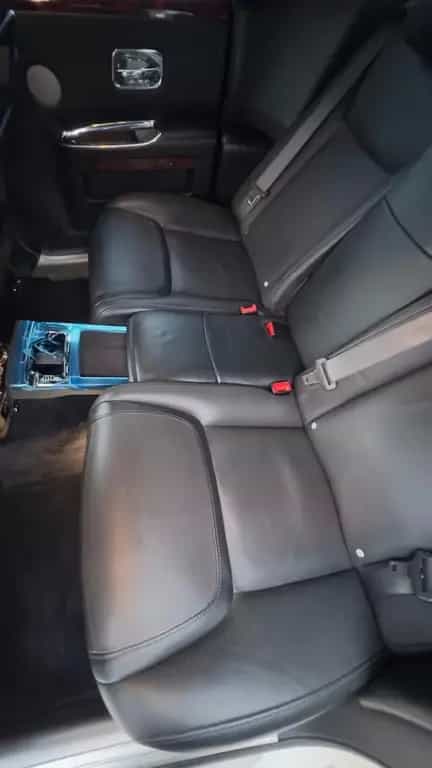 Rolls-Royce Ghost Very Low Milage Drives And Feels Like New 08/2019-photo-9