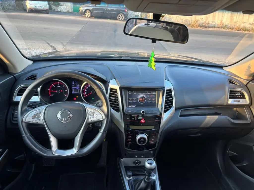 Ssangyong Tivoli 1.6d 2WD XDI 06/2015-photo-13